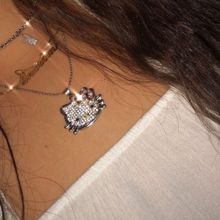 Hello kitty necklace