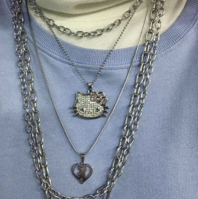 Hello kitty necklace