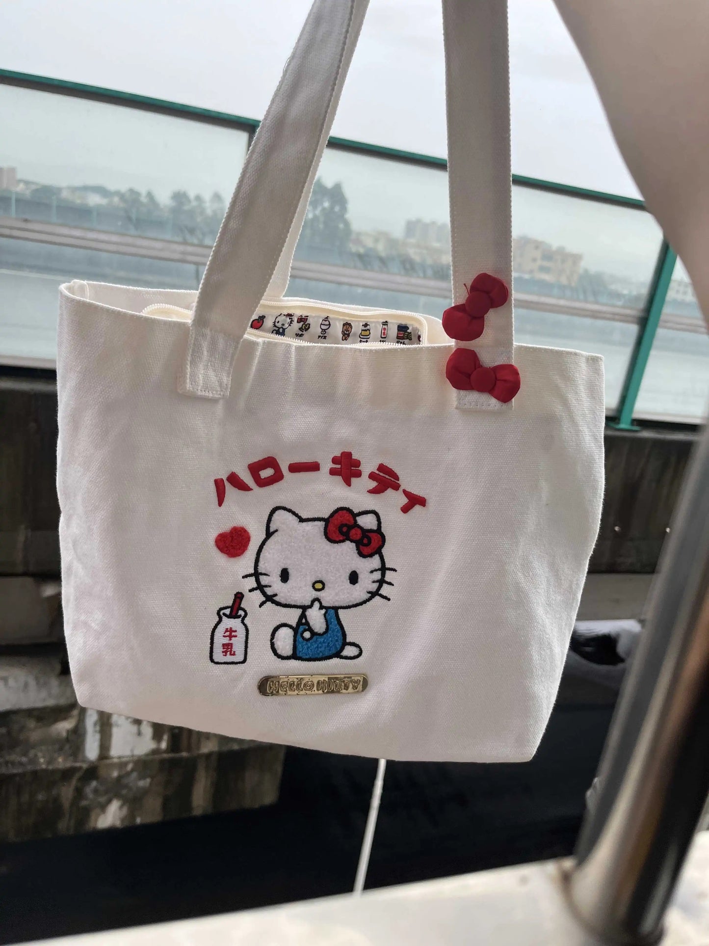 Hello kitty tote bag