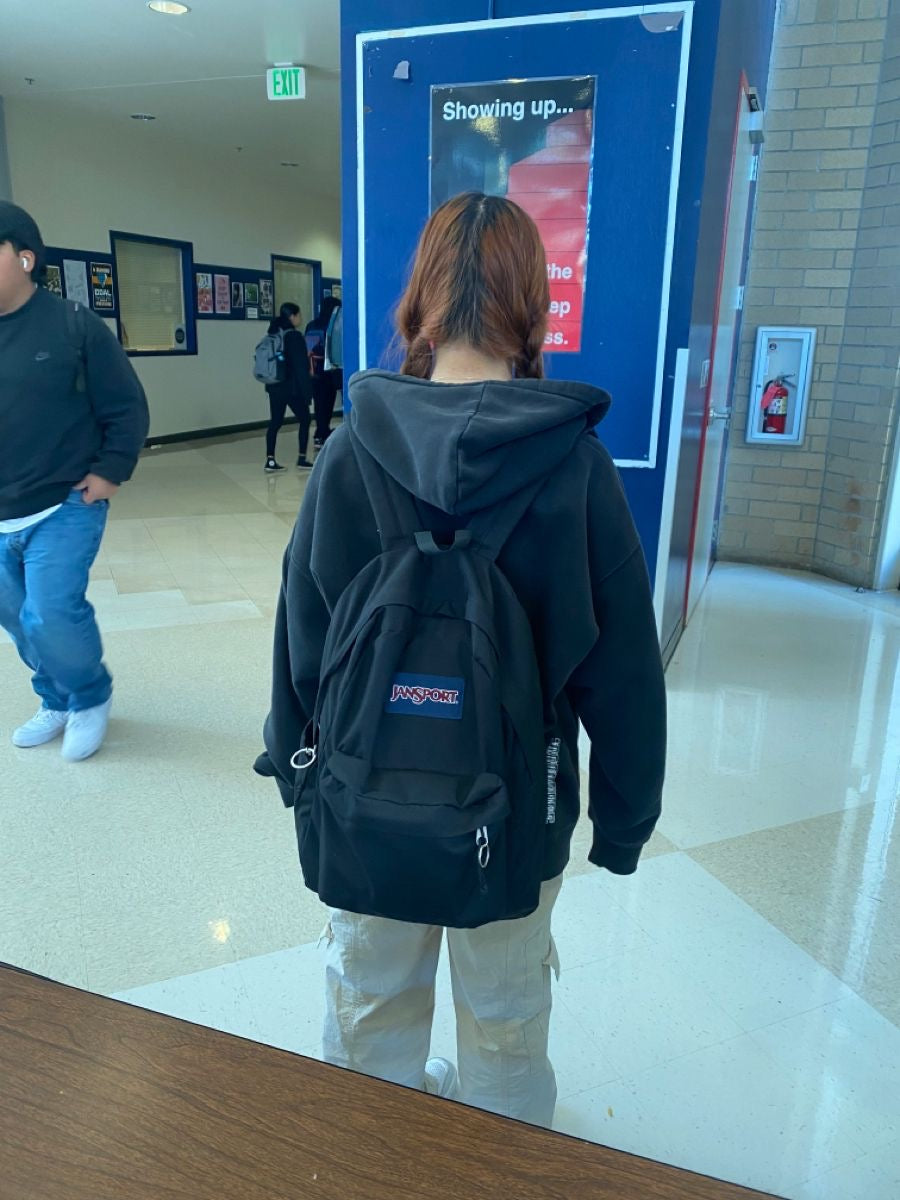حقيبة jansport المدرسية