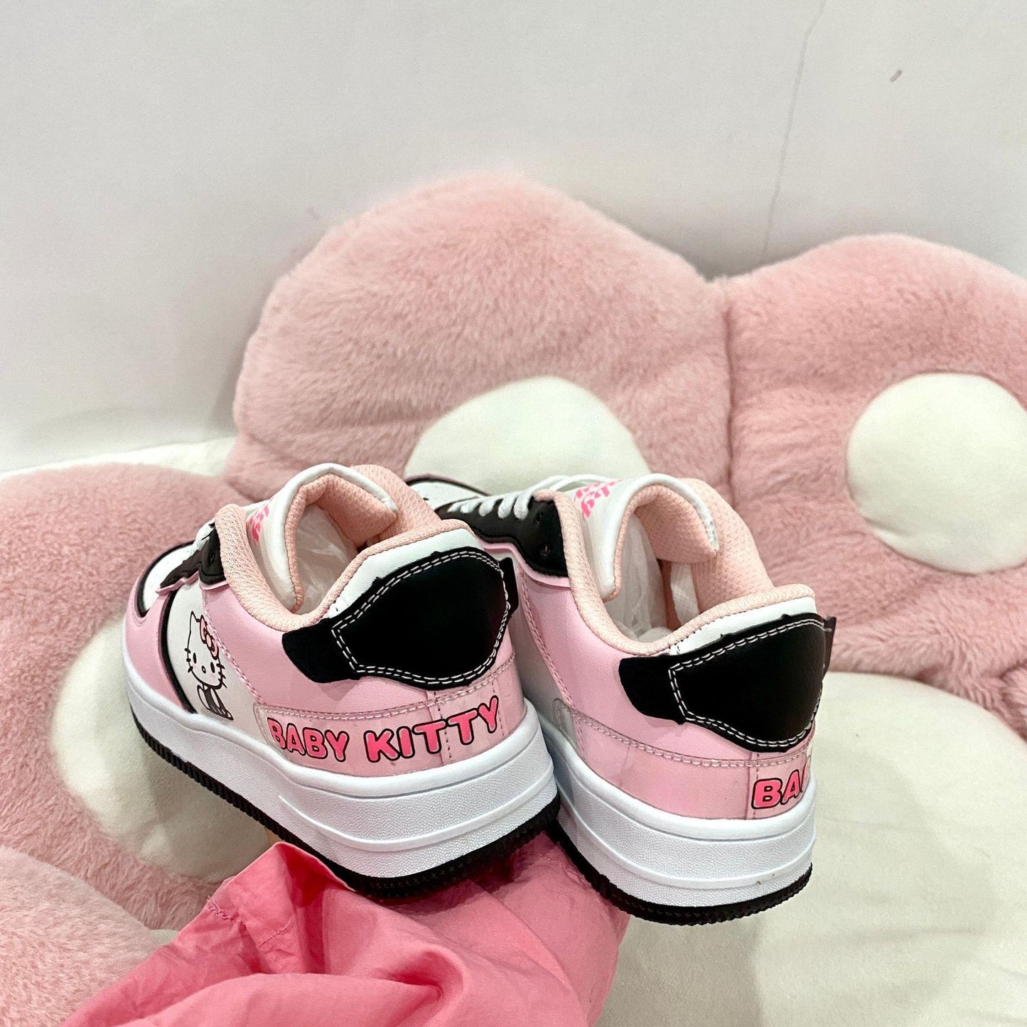 Hello kitty shoes