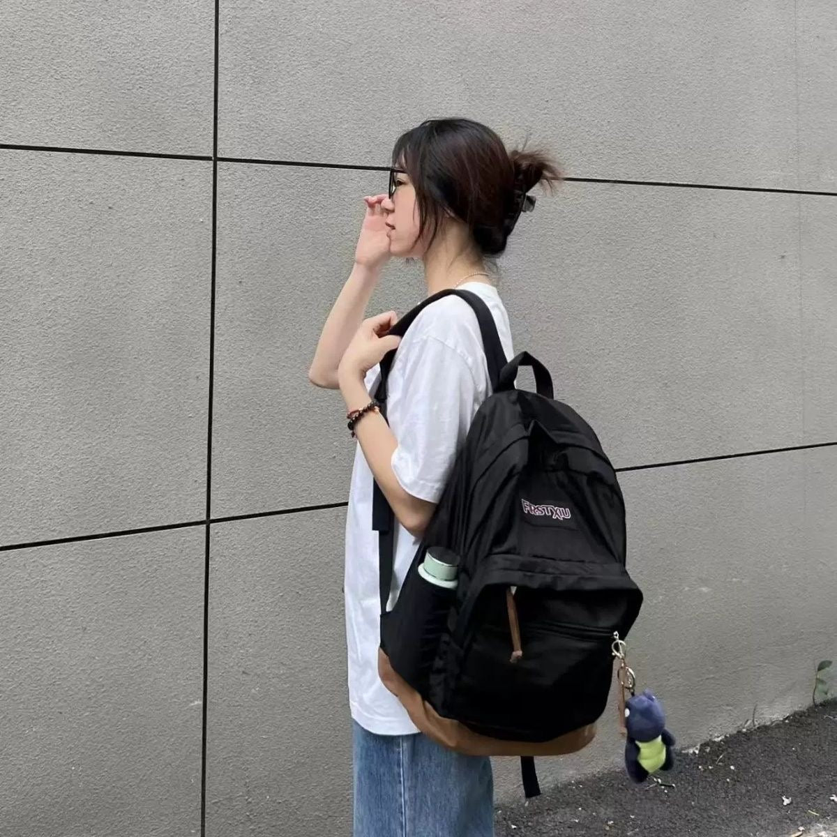 حقيبة jansport المدرسية