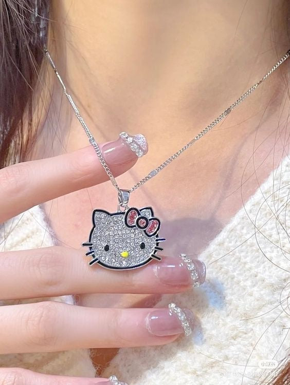 Hello kitty necklace