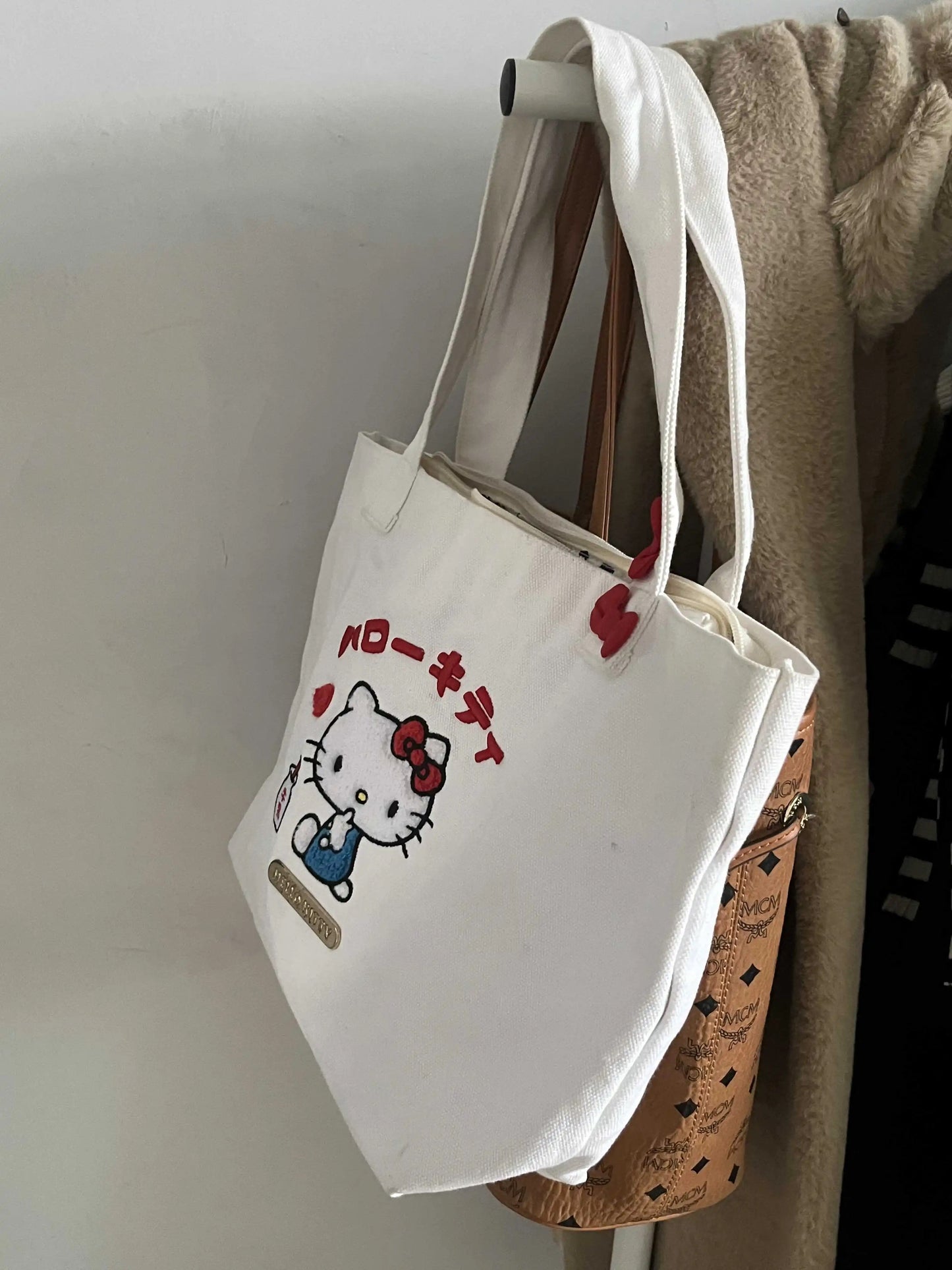 Hello kitty tote bag