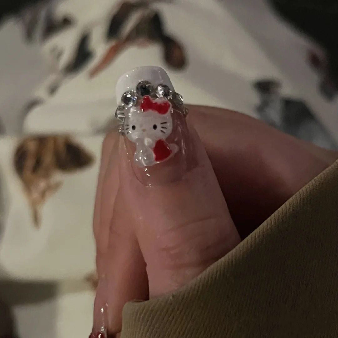 Nail hello kitty