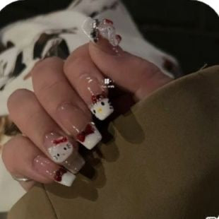 Nail hello kitty