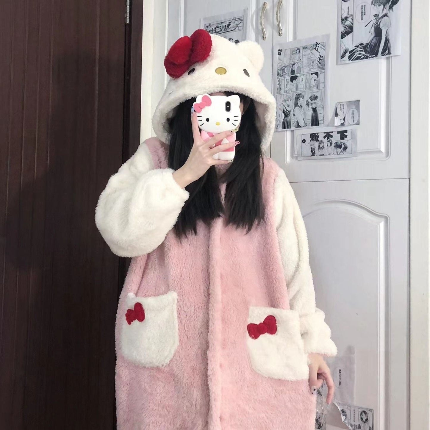 Hello kitty robe