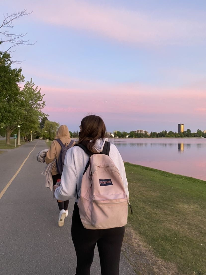 حقيبة jansport المدرسية