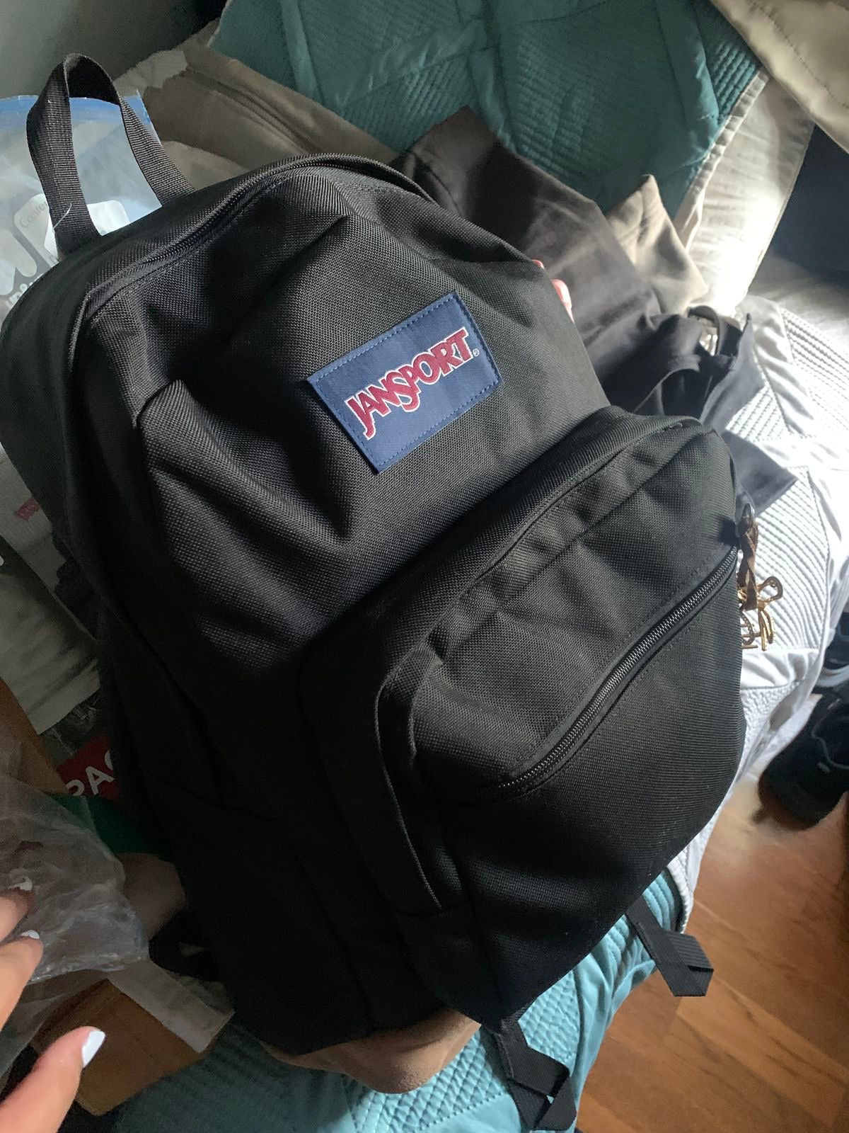 حقيبة jansport المدرسية