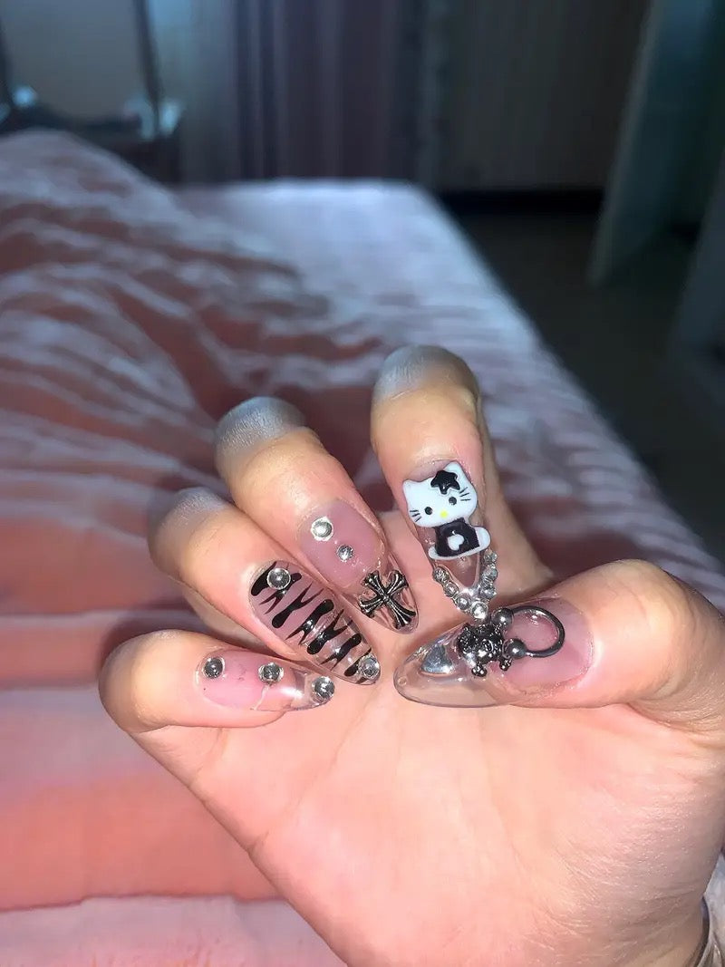 Hello kitty nail