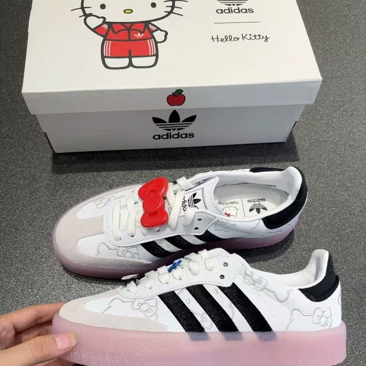 Samba Hello Kitty Shoes