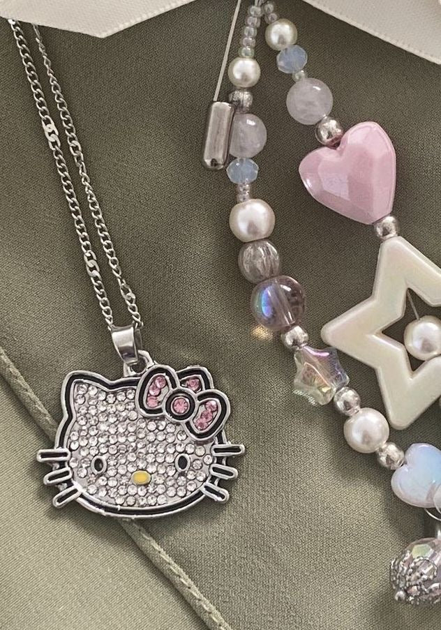 Hello kitty necklace