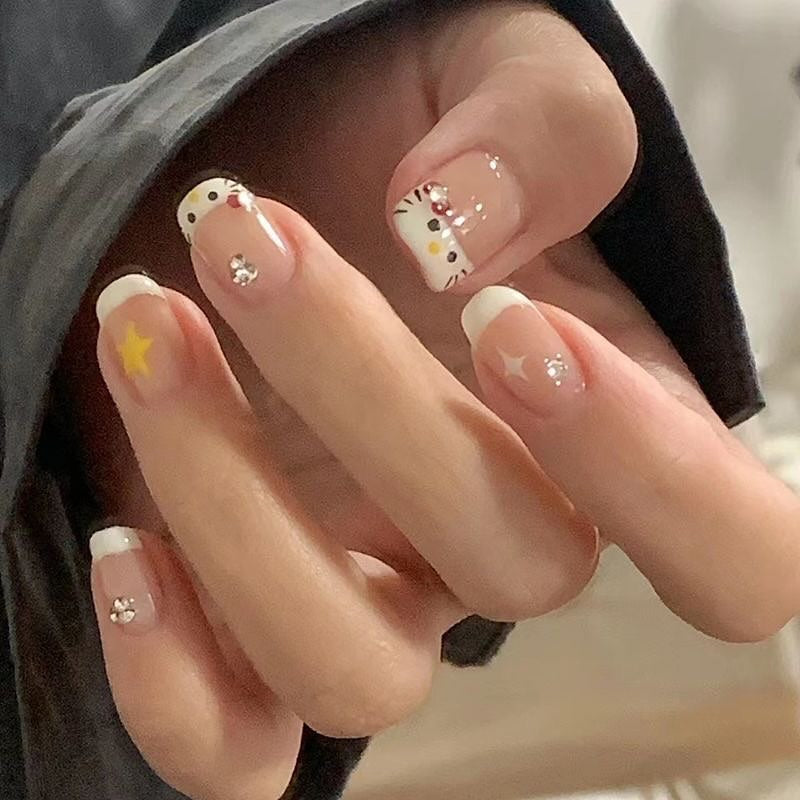 Hello kitty nails