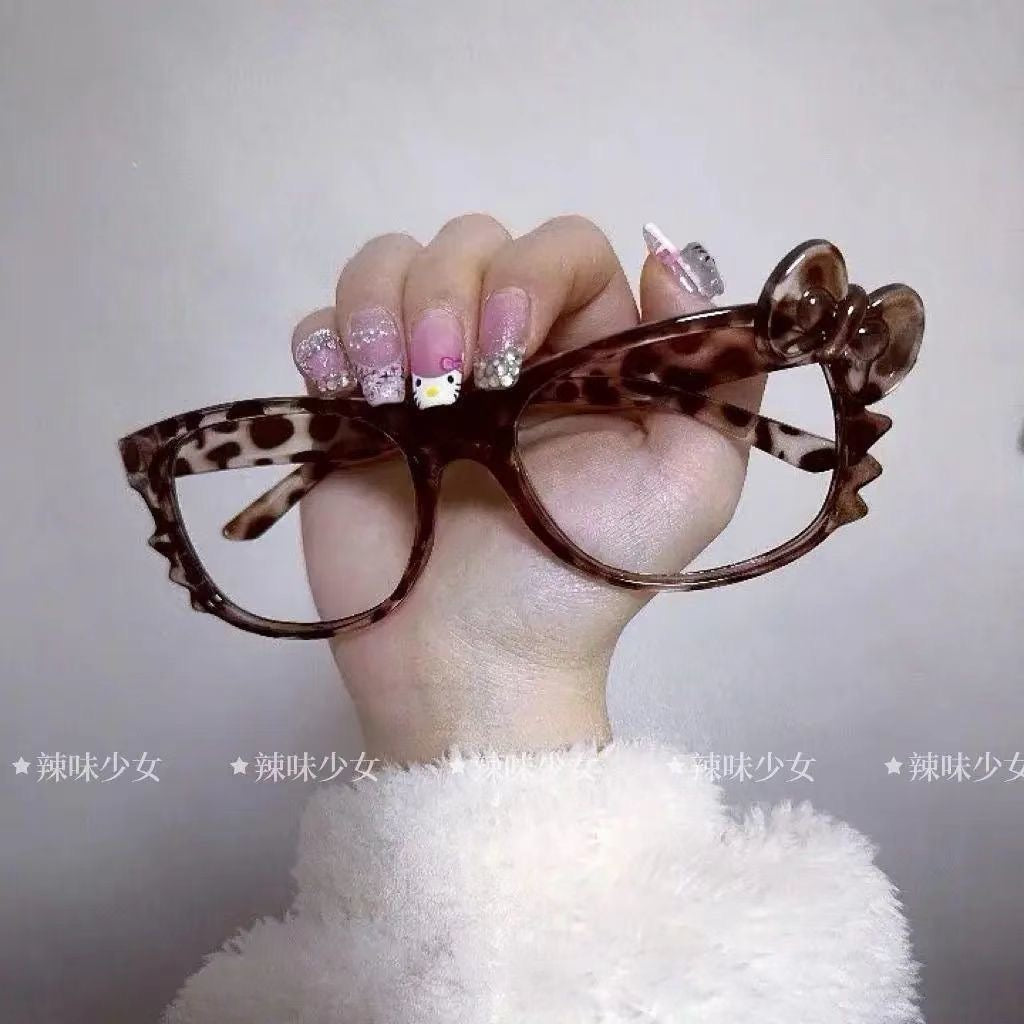 Hello kitty sunglasses