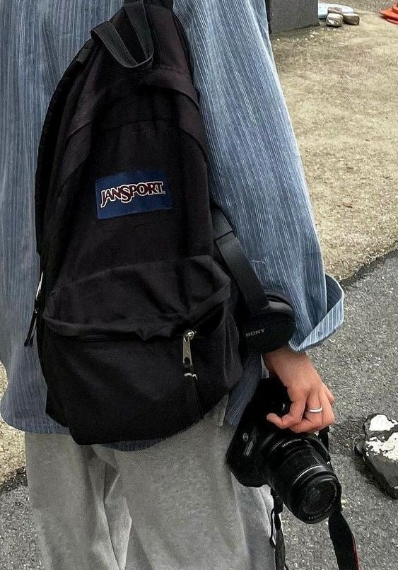 حقيبة jansport المدرسية