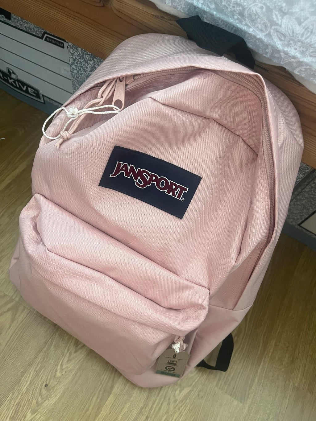 حقيبة jansport المدرسية