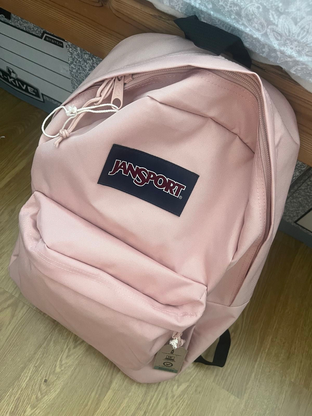 حقيبة jansport المدرسية