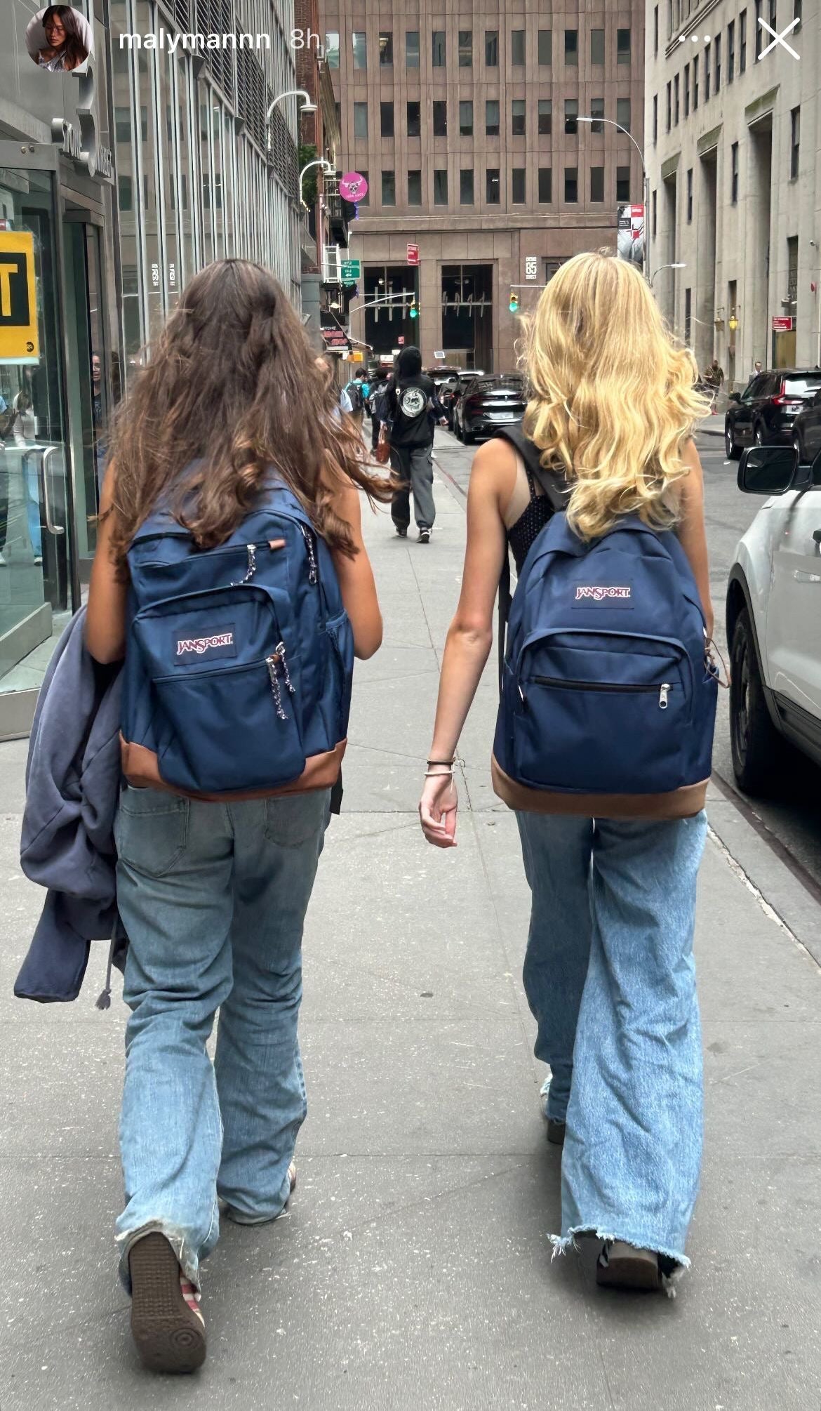 حقيبة jansport المدرسية