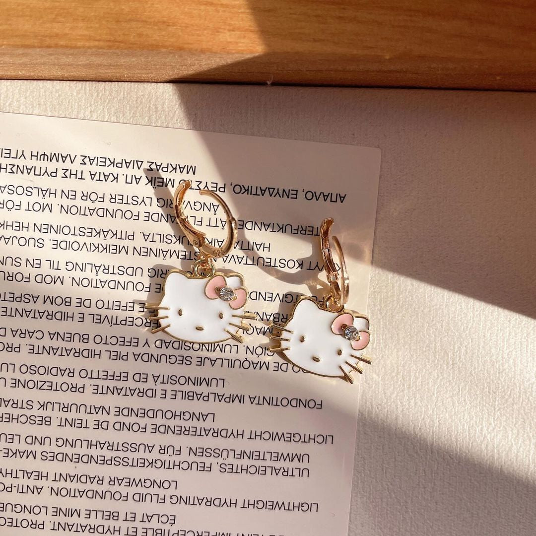 Hello kitty earring