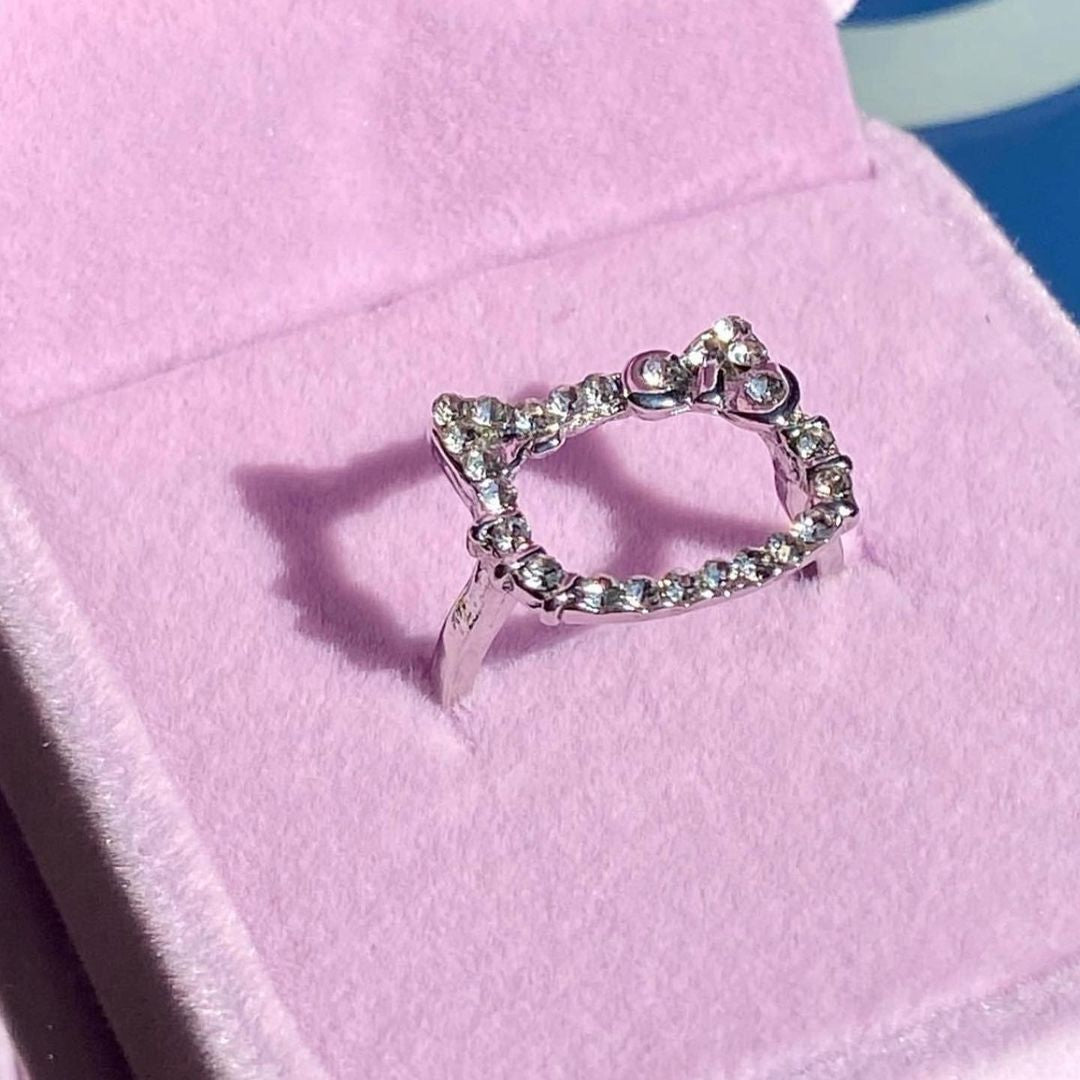 Hello kitty ring