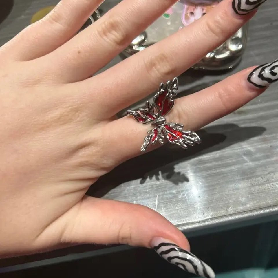 Butterfly ring